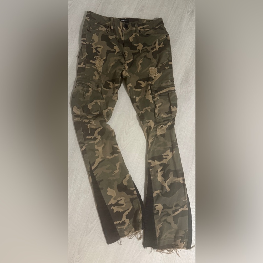 Fashion Nova Green Camouflage Cargo Pants